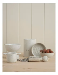 Handy Little Things Half Cup / Full Cup White Speckle -Robert Gordon 866601820 3 720x928