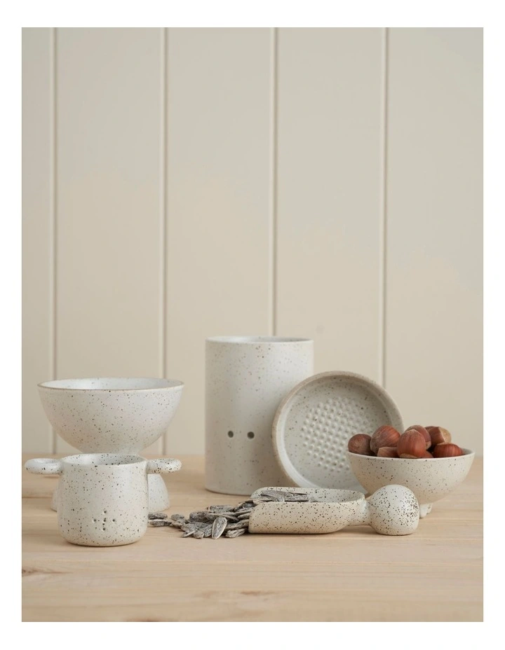 Handy Little Things Garlic Cannister White Speckle 4 Handy Little Things Garlic Cannister White Speckle - Image 3