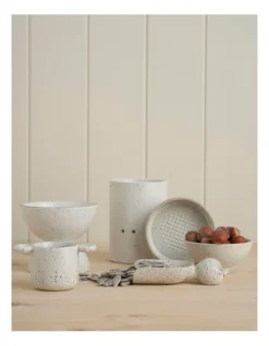 Handy Little Things Tea Strainer White Speckle -Robert Gordon 866602180 3 720x928