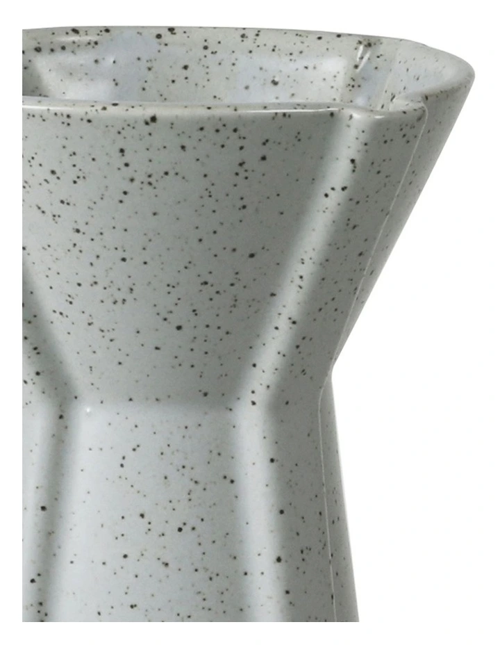 Robert Gordon X MoVida Carafe 1.5L In Grey 4 Robert Gordon X MoVida Carafe 1.5L In Grey - Image 2