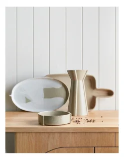 Robert Gordon X MoVida Carafe 1.5L In Grey 9 Robert Gordon X MoVida Carafe 1.5L In Grey -Robert Gordon 909480970 3 720x928