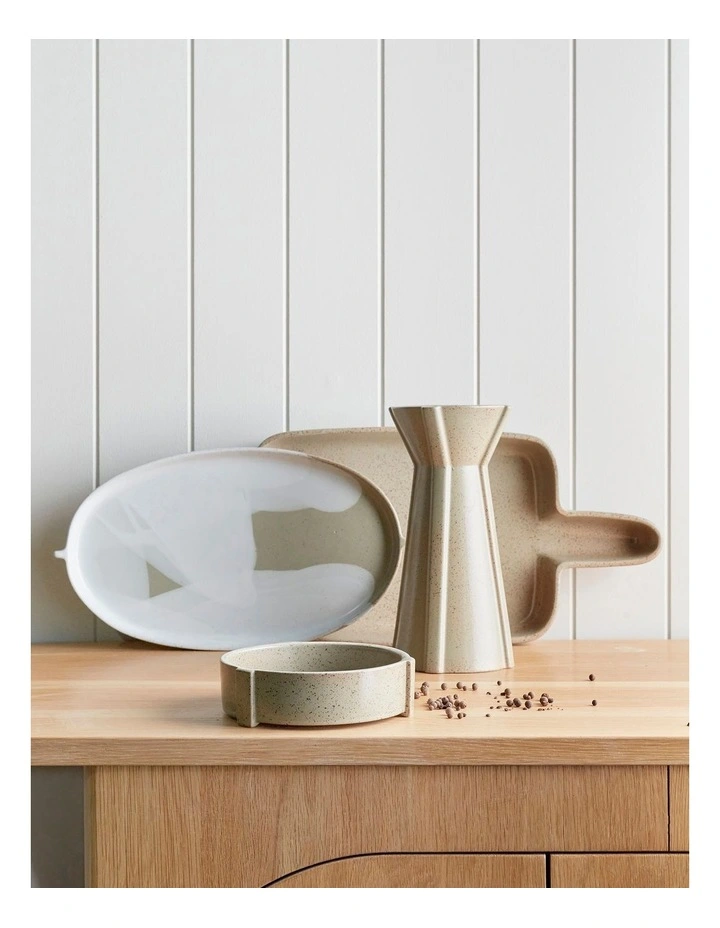 Robert Gordon X MoVida Carafe 1.5L In Grey 5 Robert Gordon X MoVida Carafe 1.5L In Grey - Image 3