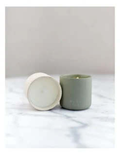 Life On Earth White Tea Fragrance Candle In Light Grey -Robert Gordon 957984940 5 720x928