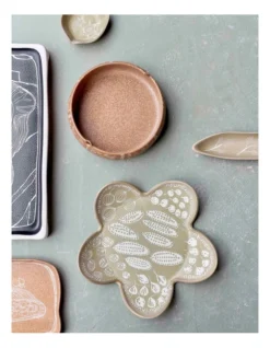 Robert Gordon X Juluwarlu Gatherers Bowl In Tan -Robert Gordon 957987370 4 720x928