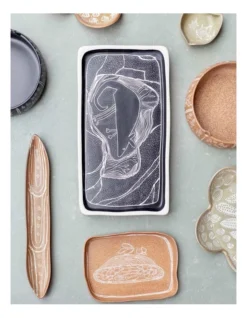 Robert Gordon X Juluwarlu Narrow Tray In Tan 11 Robert Gordon X Juluwarlu Narrow Tray In Tan -Robert Gordon 957987820 4 720x928